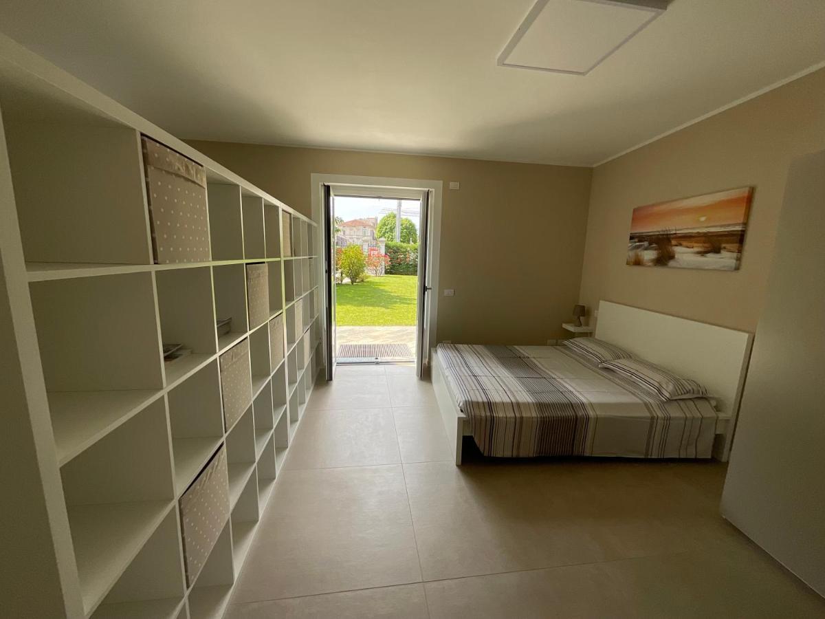 Casa Il Cedro Apartment แวร์บาเนีย ภายนอก รูปภาพ
