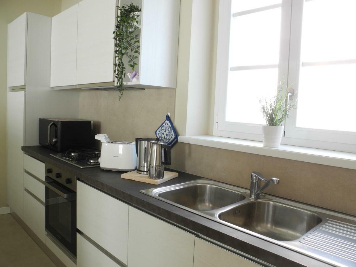 Casa Il Cedro Apartment แวร์บาเนีย ภายนอก รูปภาพ